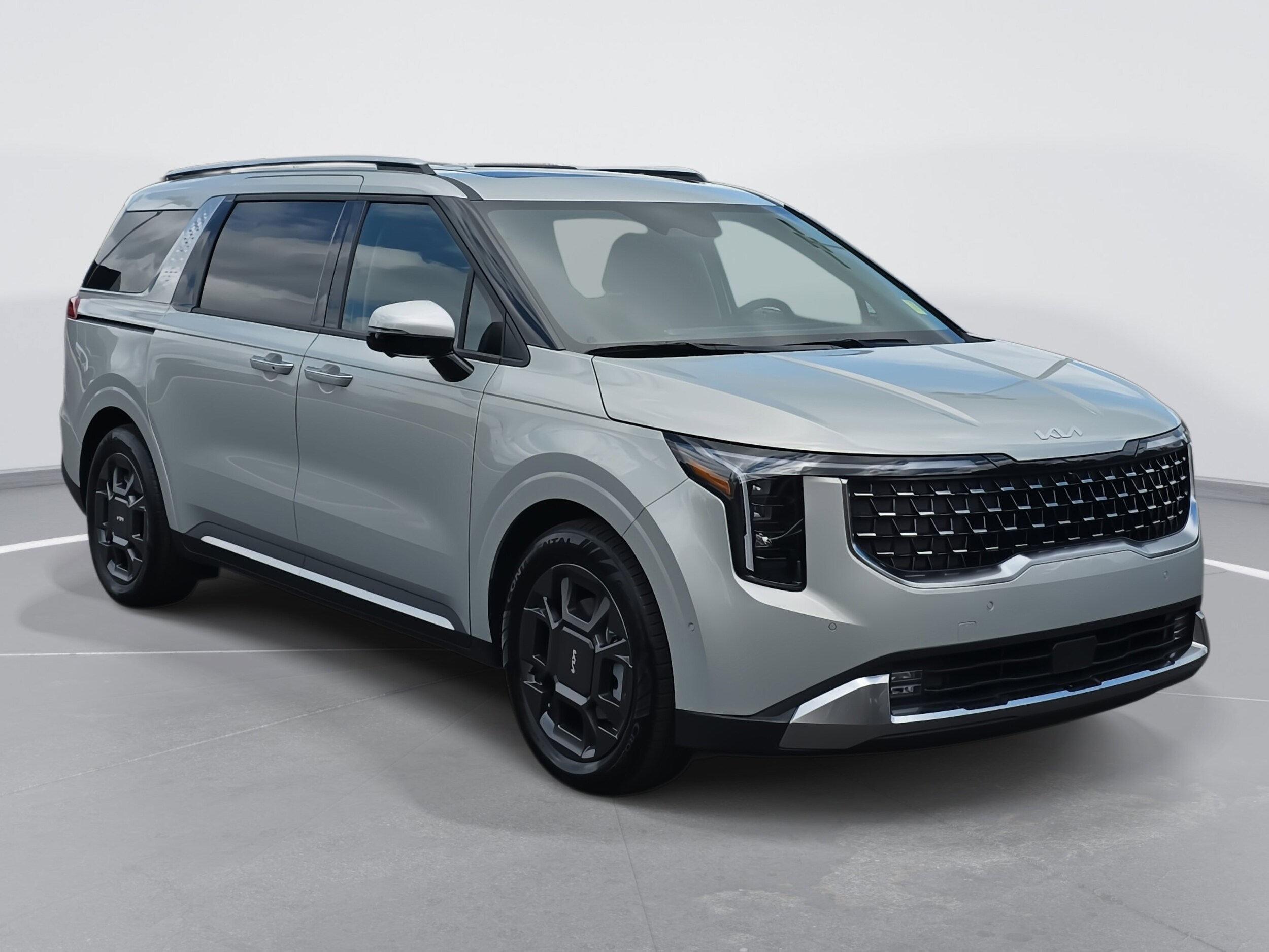 2026 Kia Carnival SX photo 3