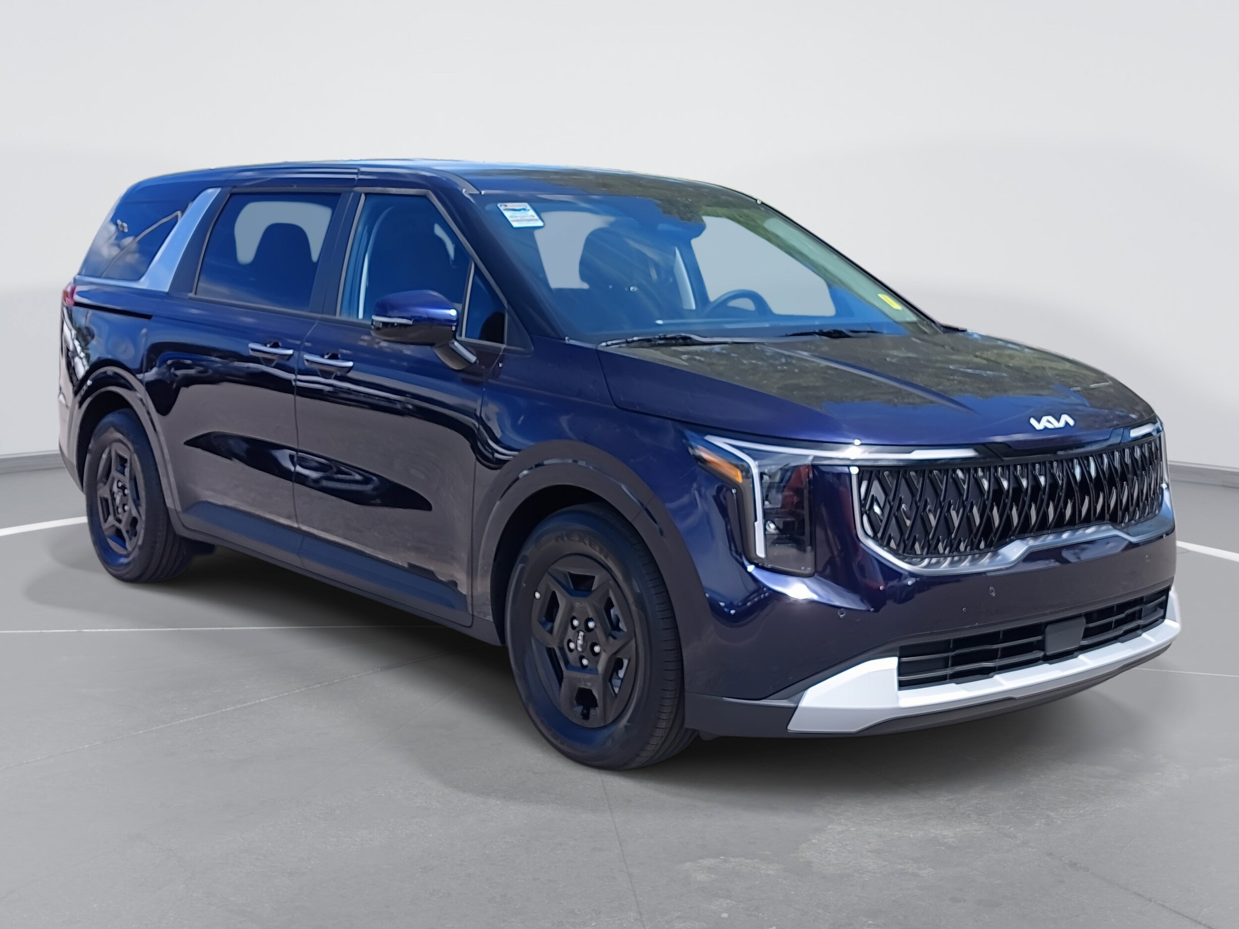 2026 Kia Carnival LXS photo 3