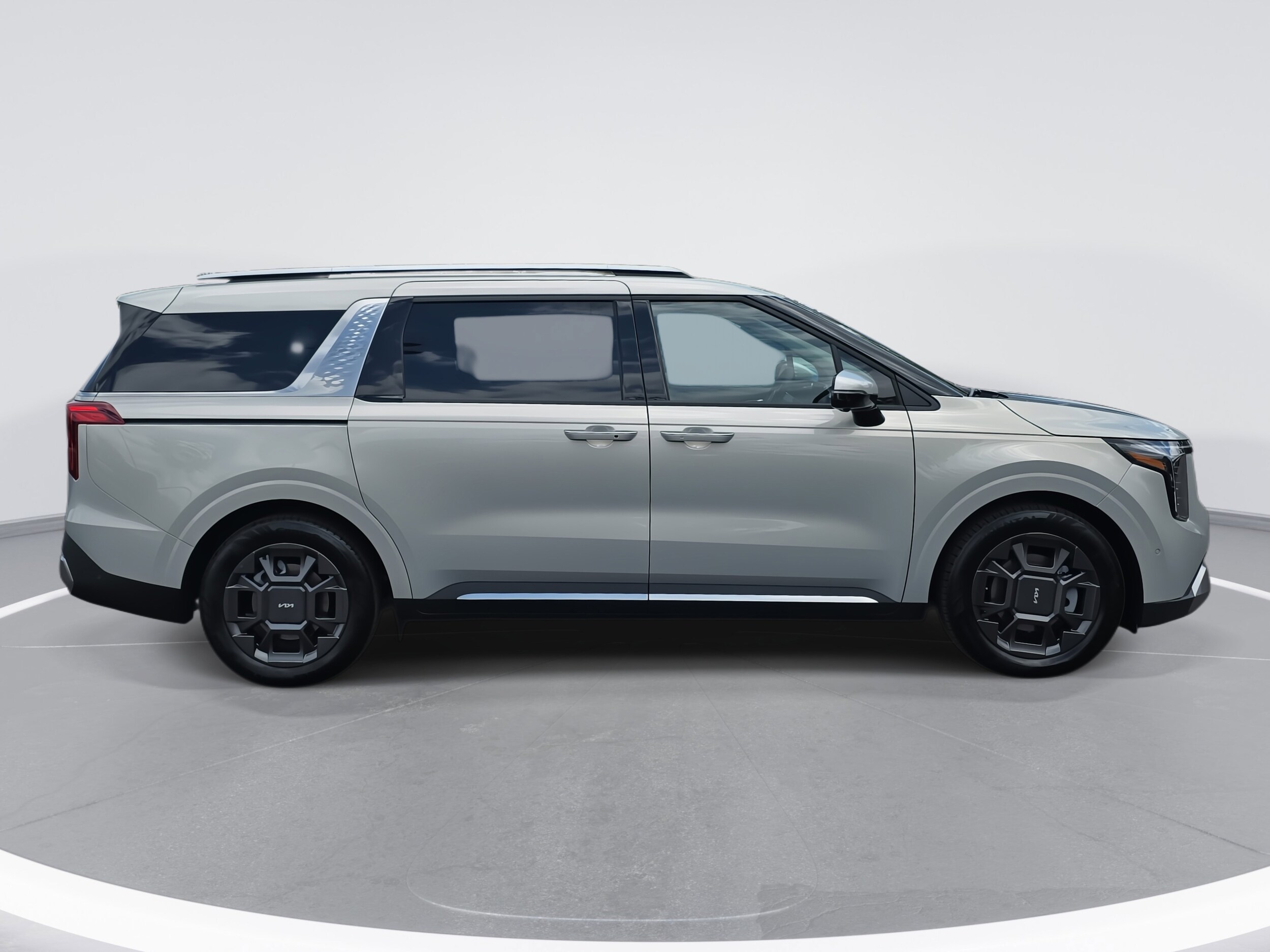 2026 Kia Carnival SX photo 4