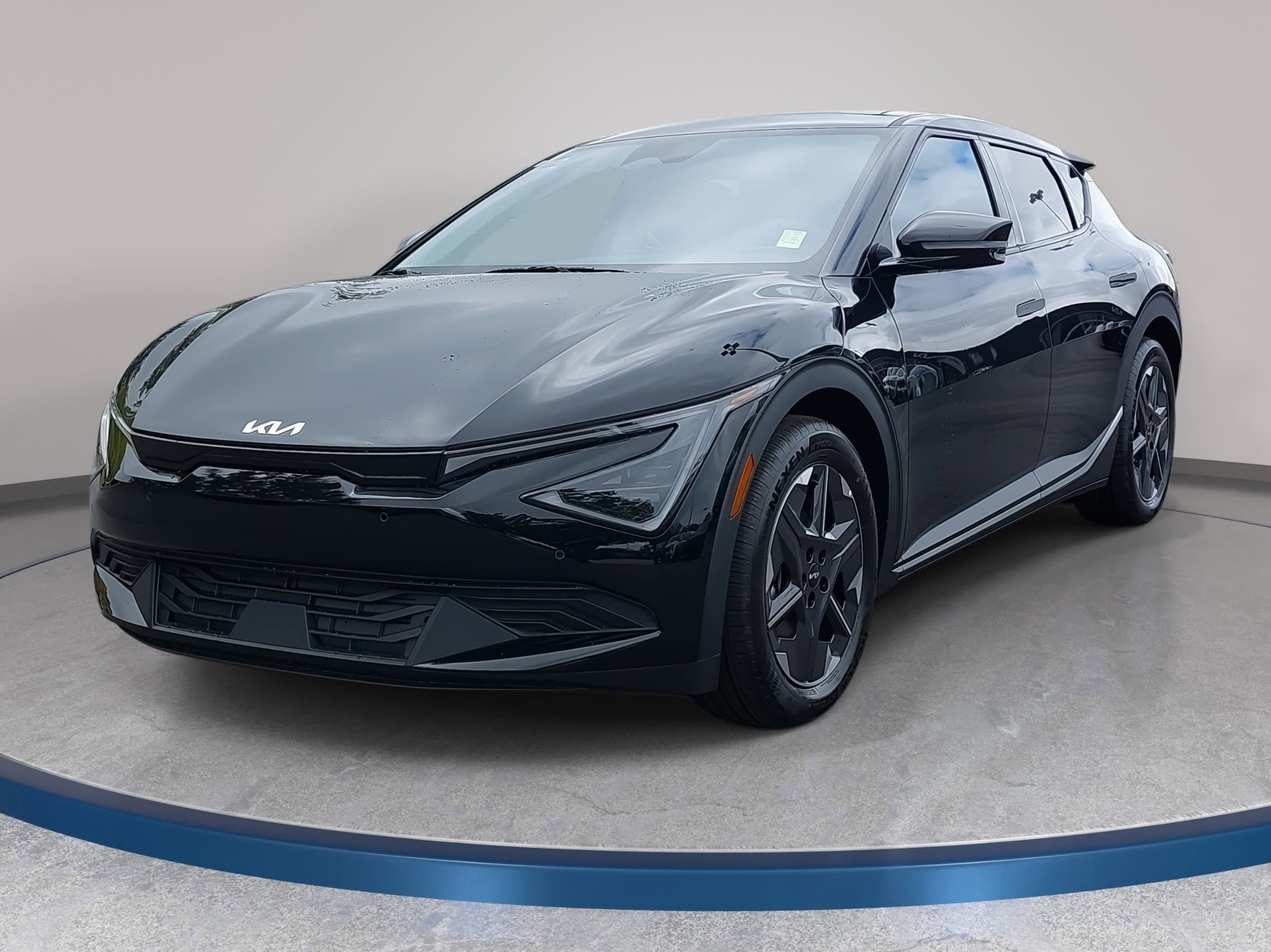 2025 Kia EV6 Light L/R's photo