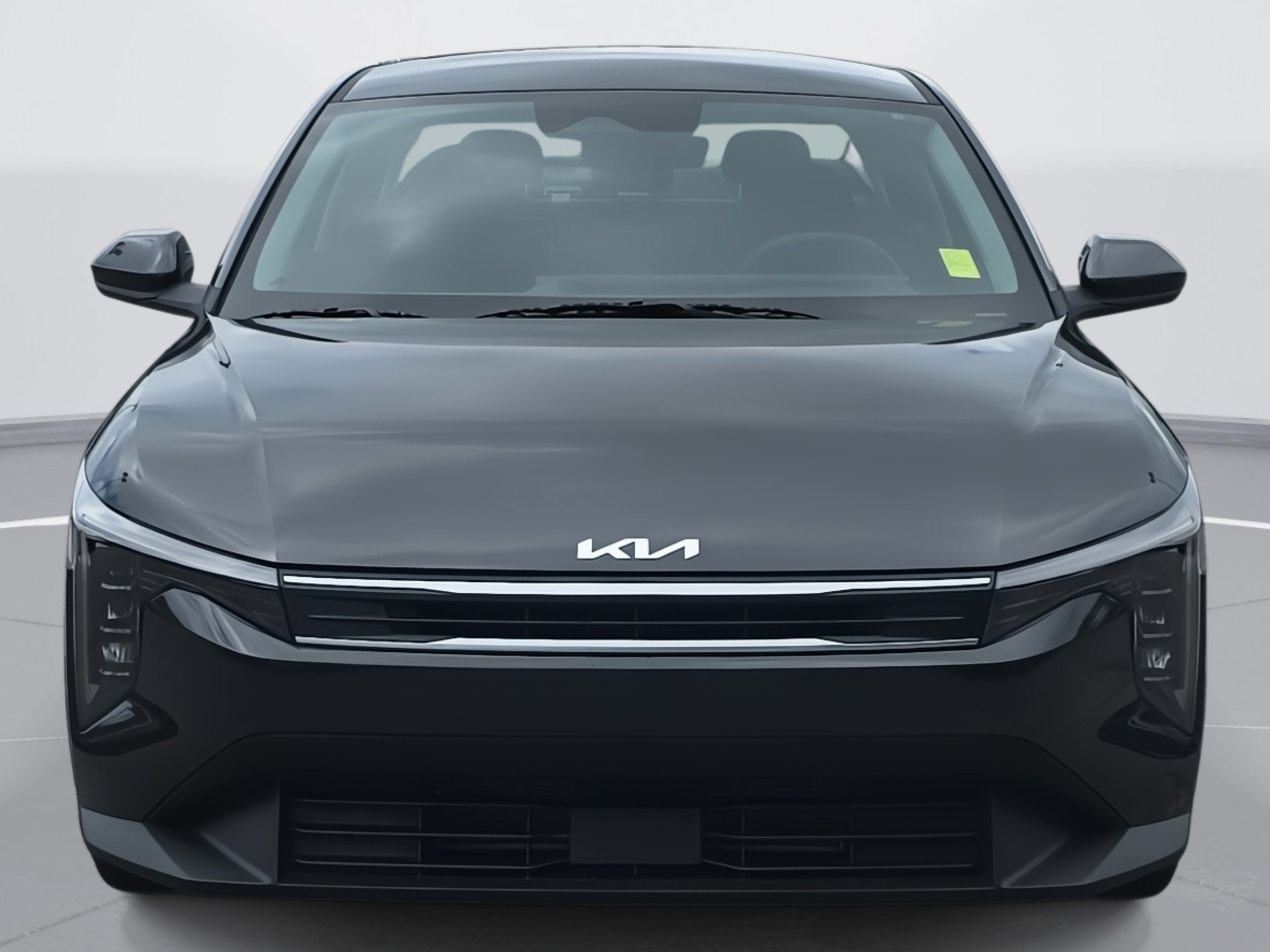 2025 Kia K4 LXS photo 2