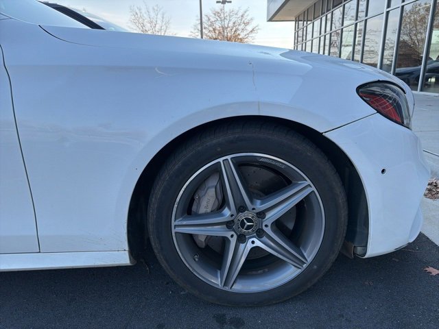 2018 Mercedes Benz E 300 Sedan photo 4