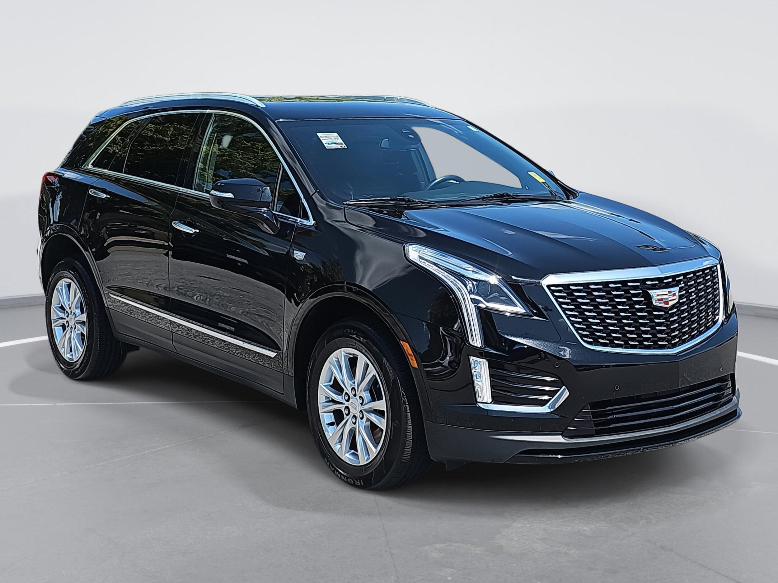 2021 Cadillac XT5 Luxury photo 3