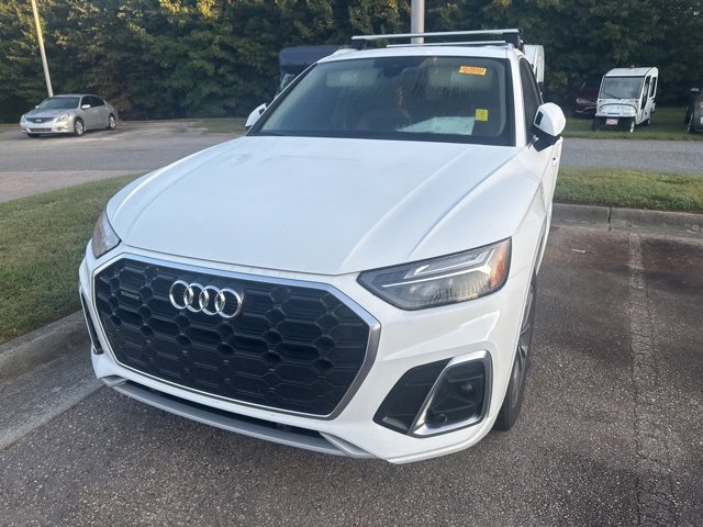 2023 Audi Q5 45 S line Premium photo 2