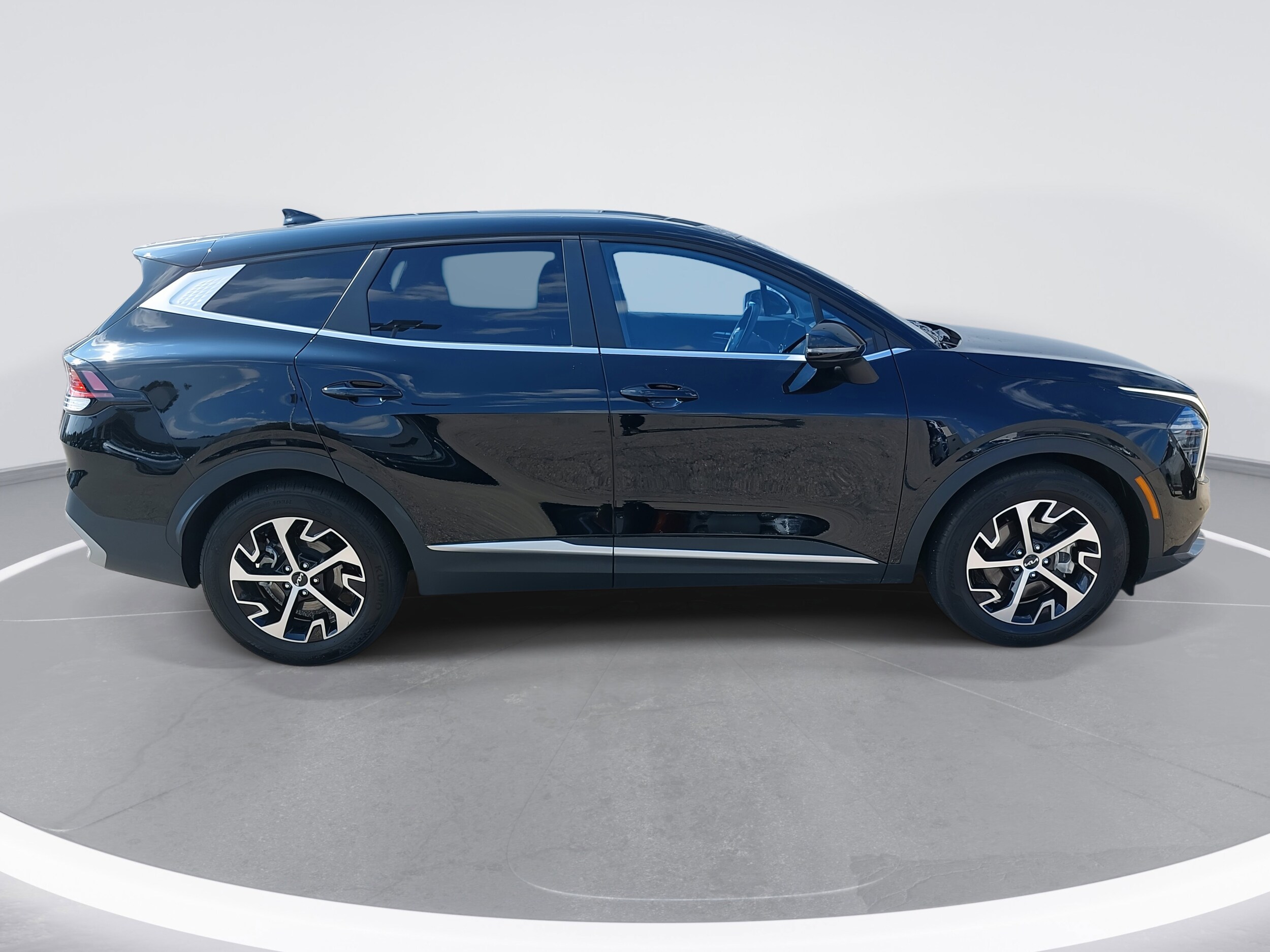2024 Kia Sportage EX photo 4