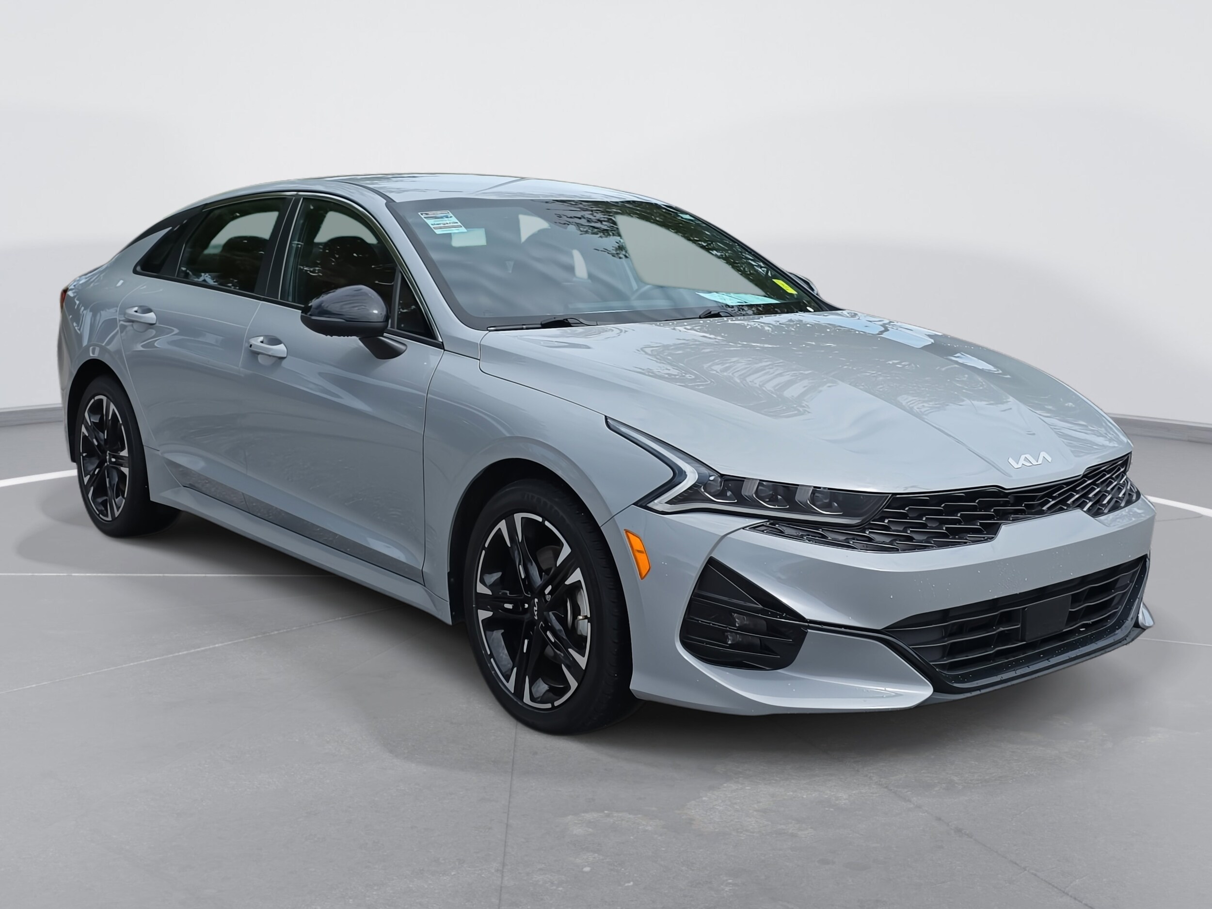 2024 Kia K5 GT-Line photo 3