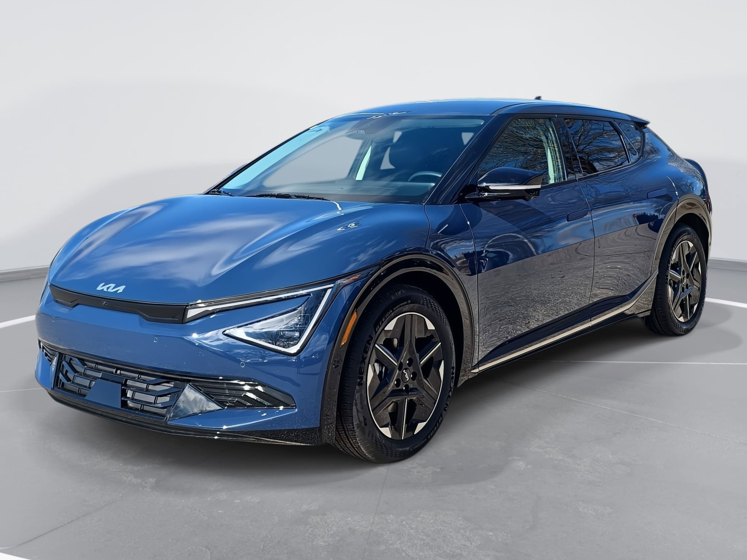 2025 Kia EV6 Wind's photo