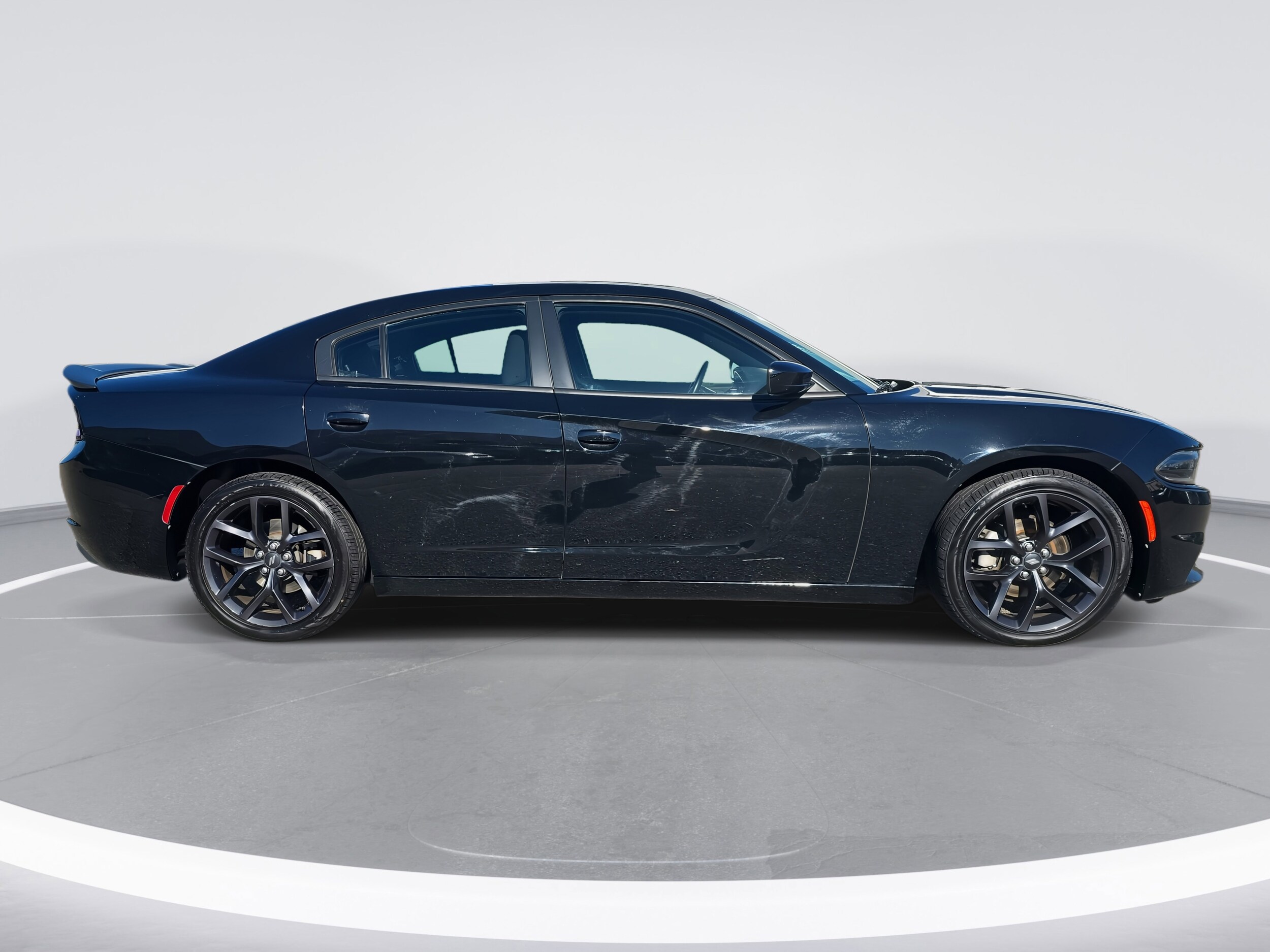 2021 Dodge Charger SXT photo 4