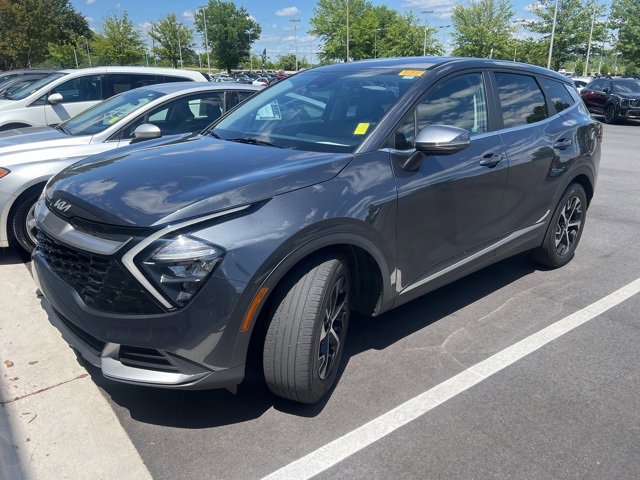 2023 Kia Sportage EX photo 2