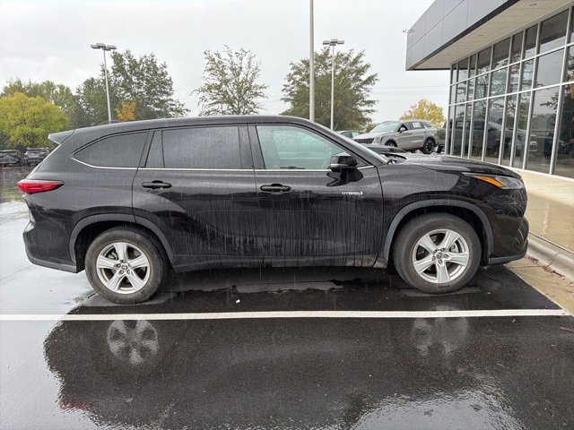 2020 Toyota Highlander Hybrid LE photo 4