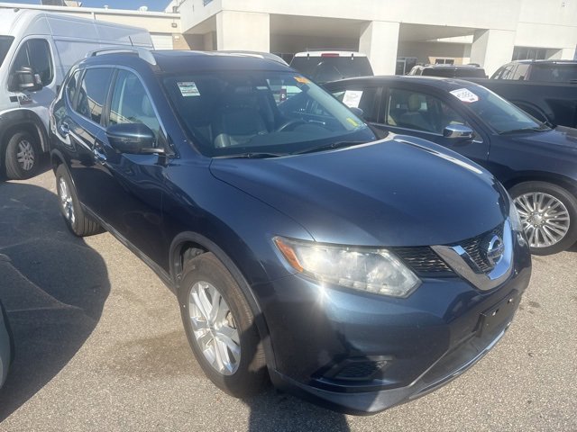 2016 Nissan Rogue SV photo 4