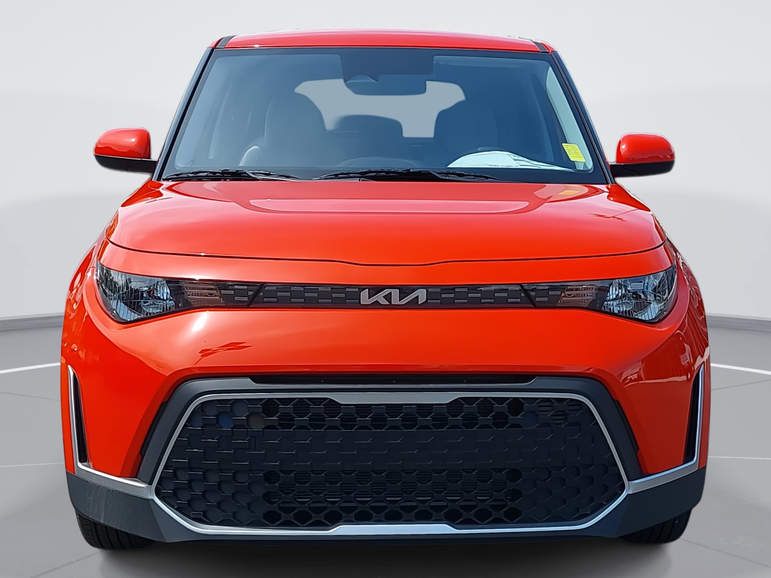 2025 Kia Soul LX photo 2