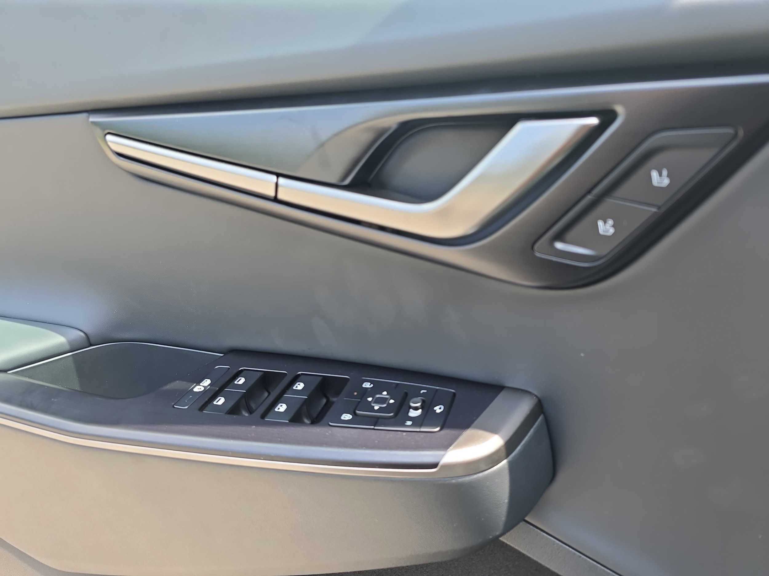 2025 Kia EV6 Wind - Photo 26