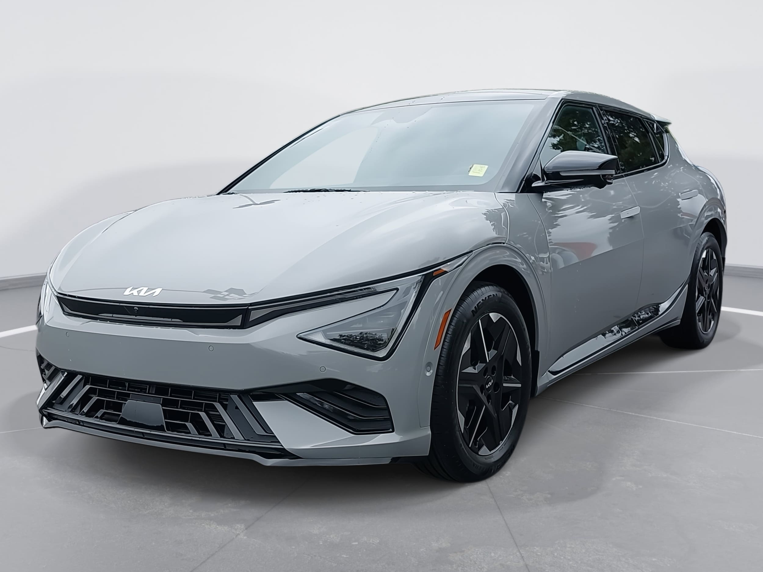 2025 Kia EV6 GT-Line's photo