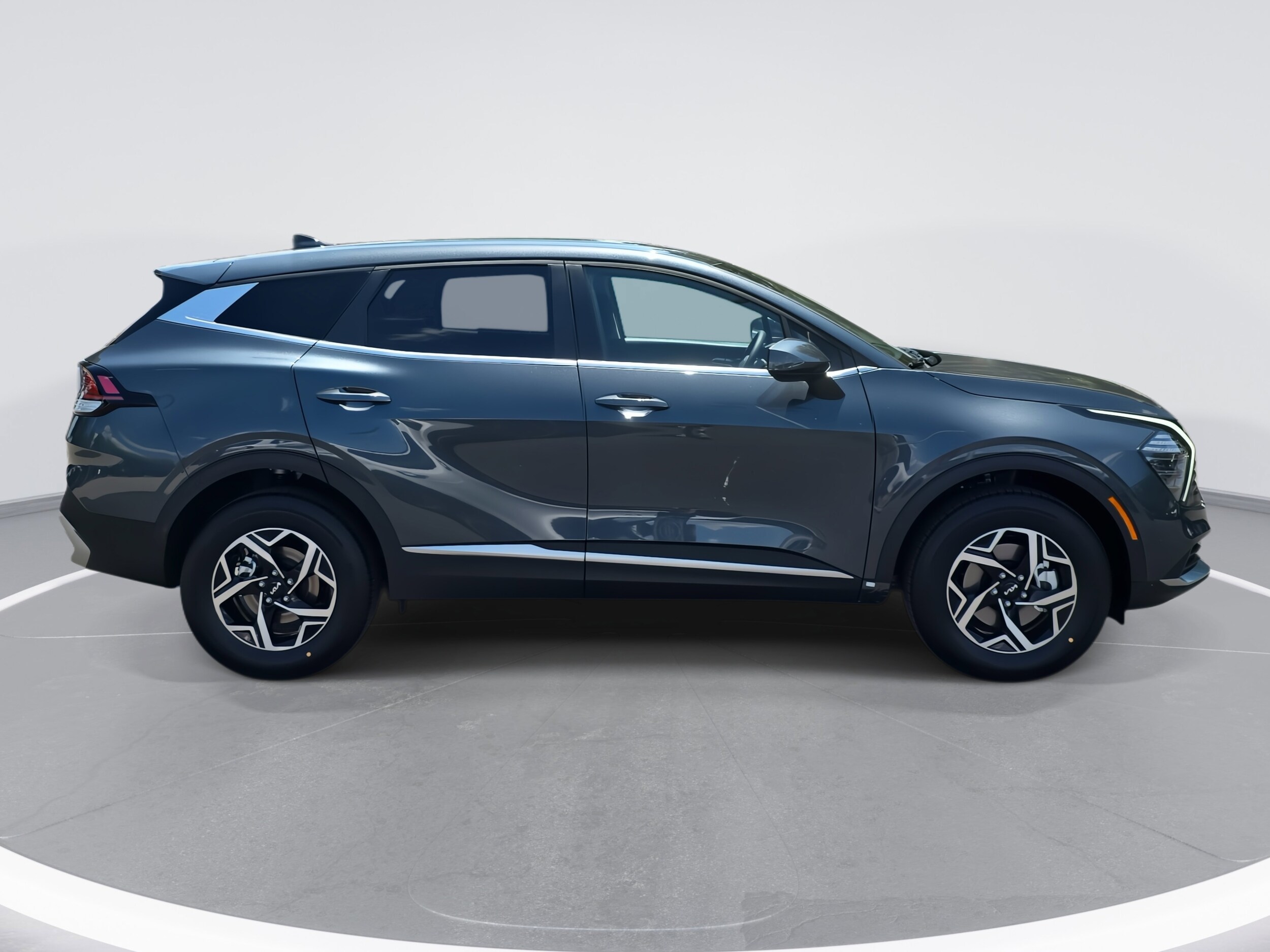 2025 Kia Sportage LX photo 4