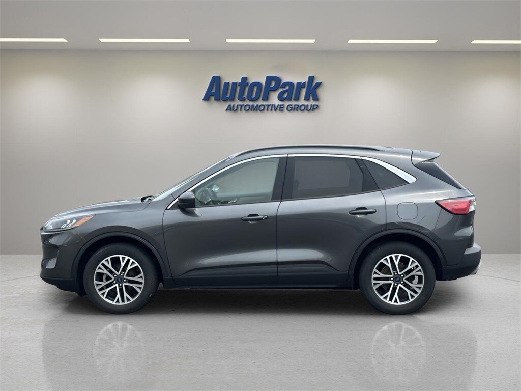 2020 Ford Escape SEL photo 4