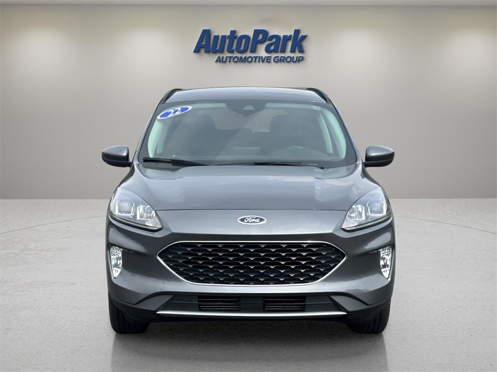 2022 Ford Escape SEL photo 2