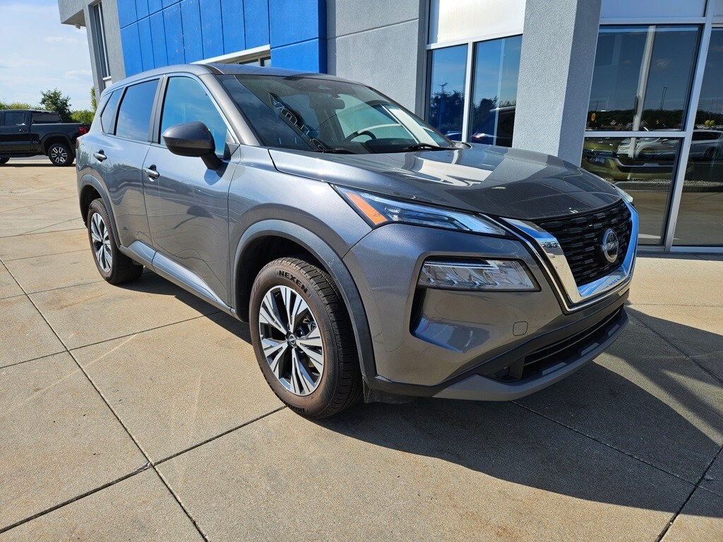 2023 Nissan Rogue SV photo 3