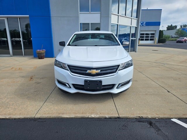 2019 Chevrolet Impala LS photo 3