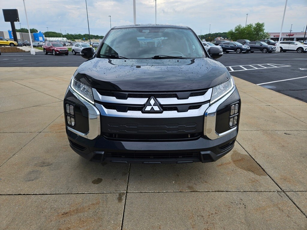 2020 Mitsubishi Outlander Sport SP photo 2
