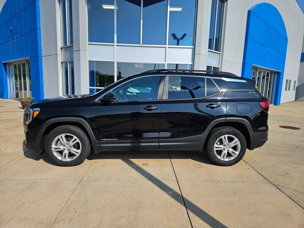 2022 Gmc Terrain SLE photo 2