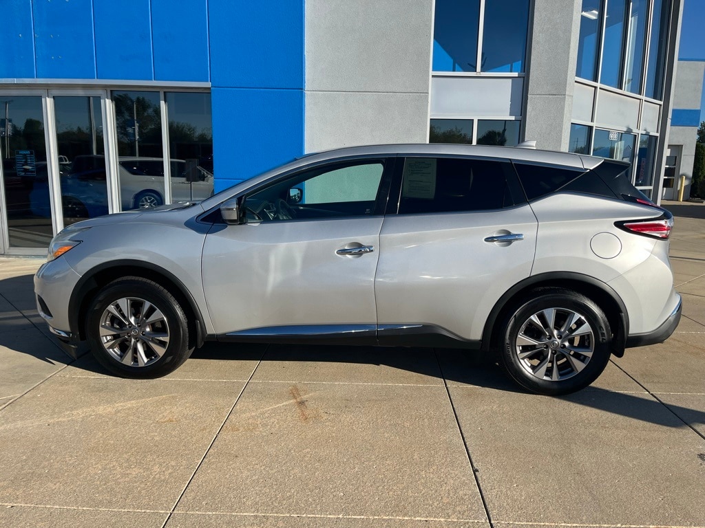 Used 2017 Nissan Murano S with VIN 5N1AZ2MH5HN169186 for sale in Plymouth, IN