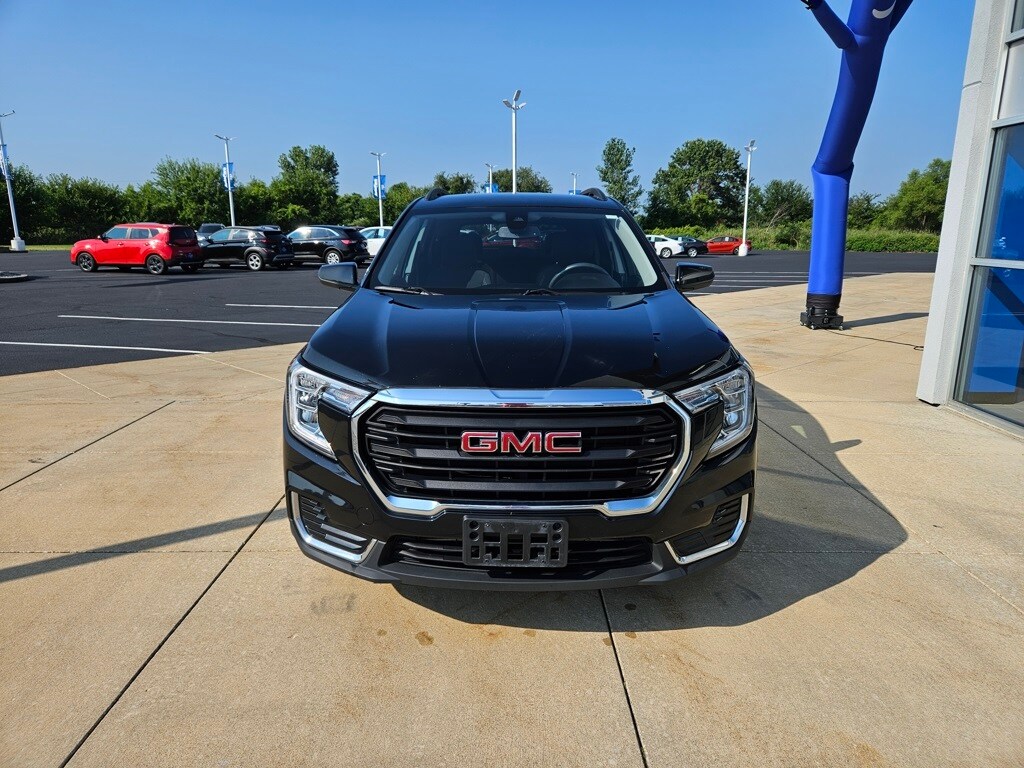 2022 Gmc Terrain SLE photo 3