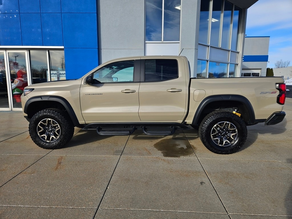 Used 2024 Chevrolet Colorado ZR2 Truck Crew Cab