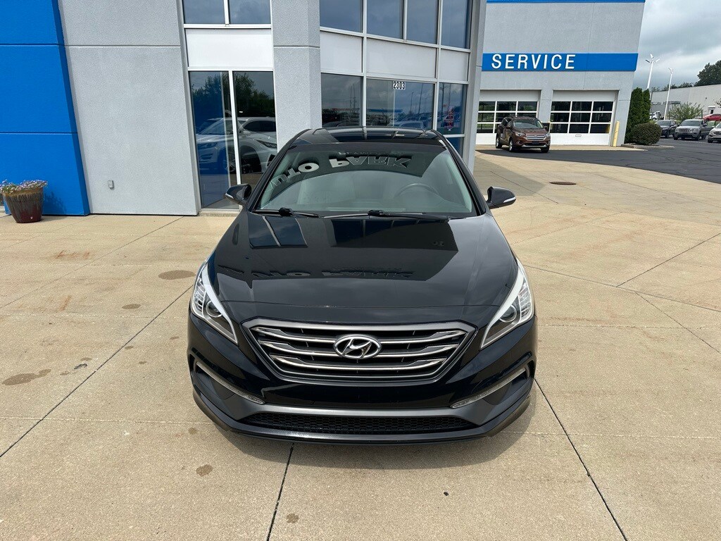 2017 Hyundai Sonata Limited photo 3