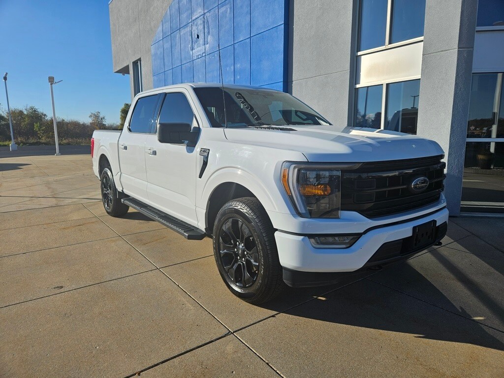 2022 Ford F-150 XLT photo 3
