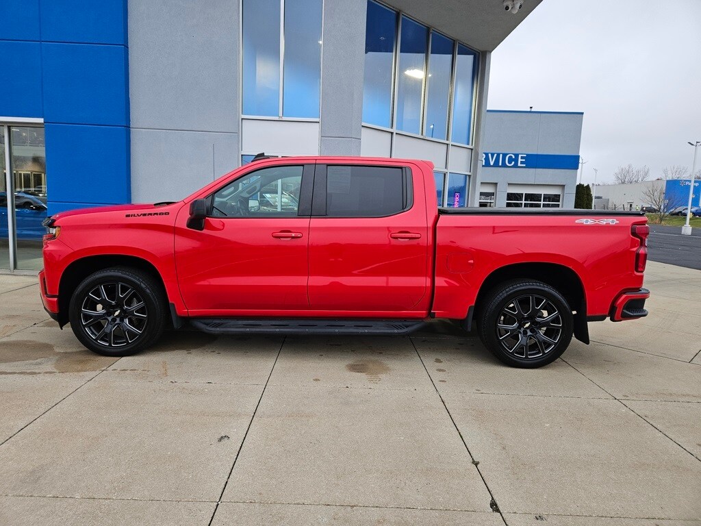 2020 Chevrolet Silverado 1500 RST photo 2