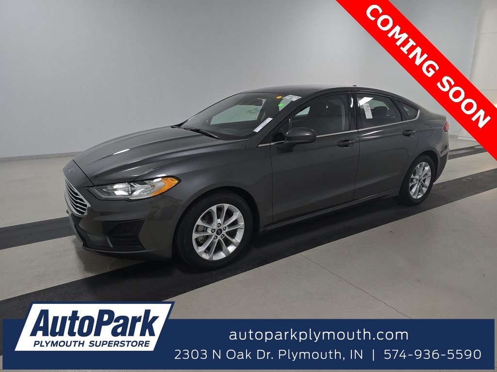 2019 Ford Fusion SE's photo