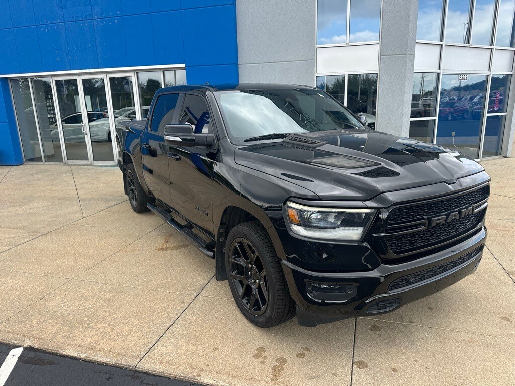 2022 Ram 1500 Sport photo 3