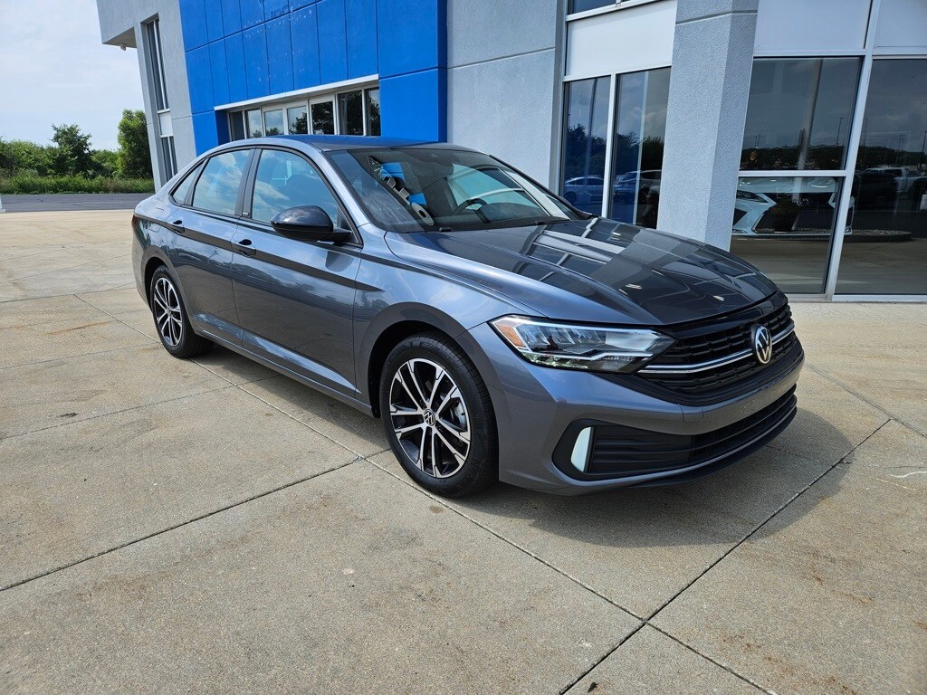 2023 Volkswagen Jetta 1.5T Sport photo 3