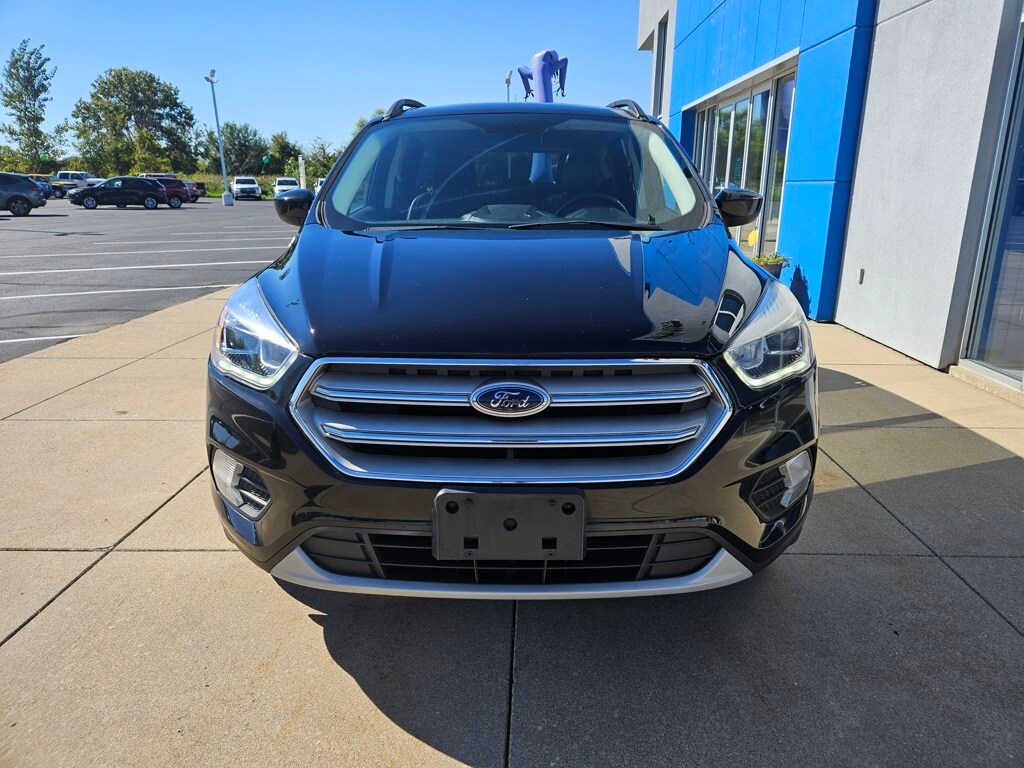 2019 Ford Escape SEL photo 3