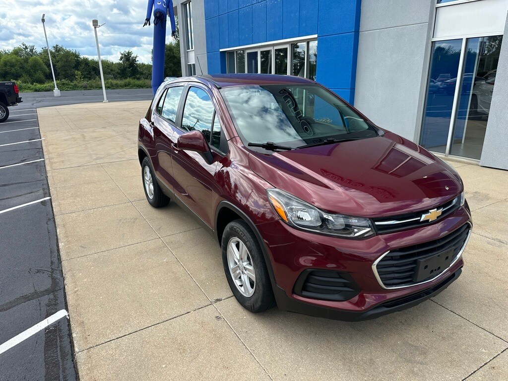 2017 Chevrolet Trax LS photo 3