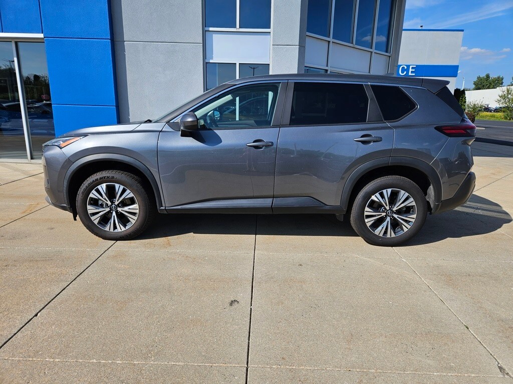 2023 Nissan Rogue SV photo 2