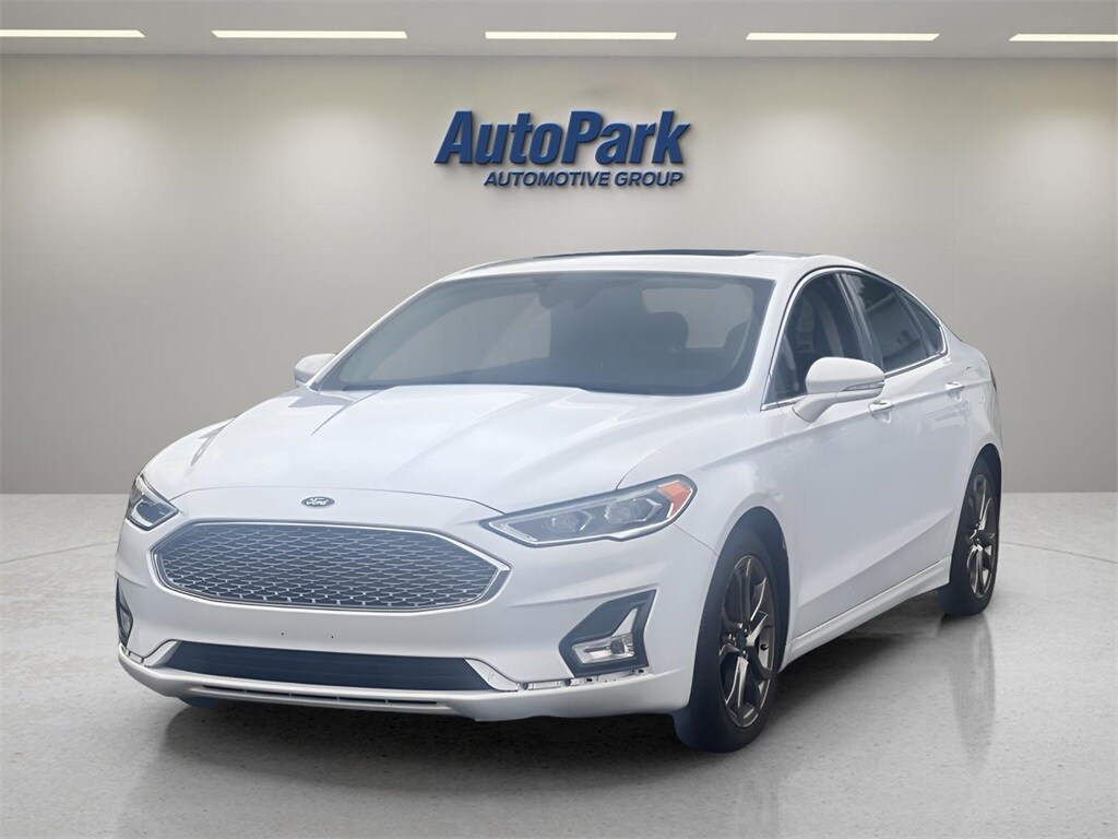 2020 Ford Fusion Hybrid Titanium photo 3
