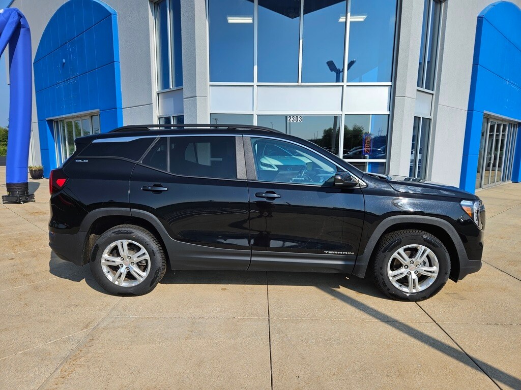 2022 Gmc Terrain SLE photo 4