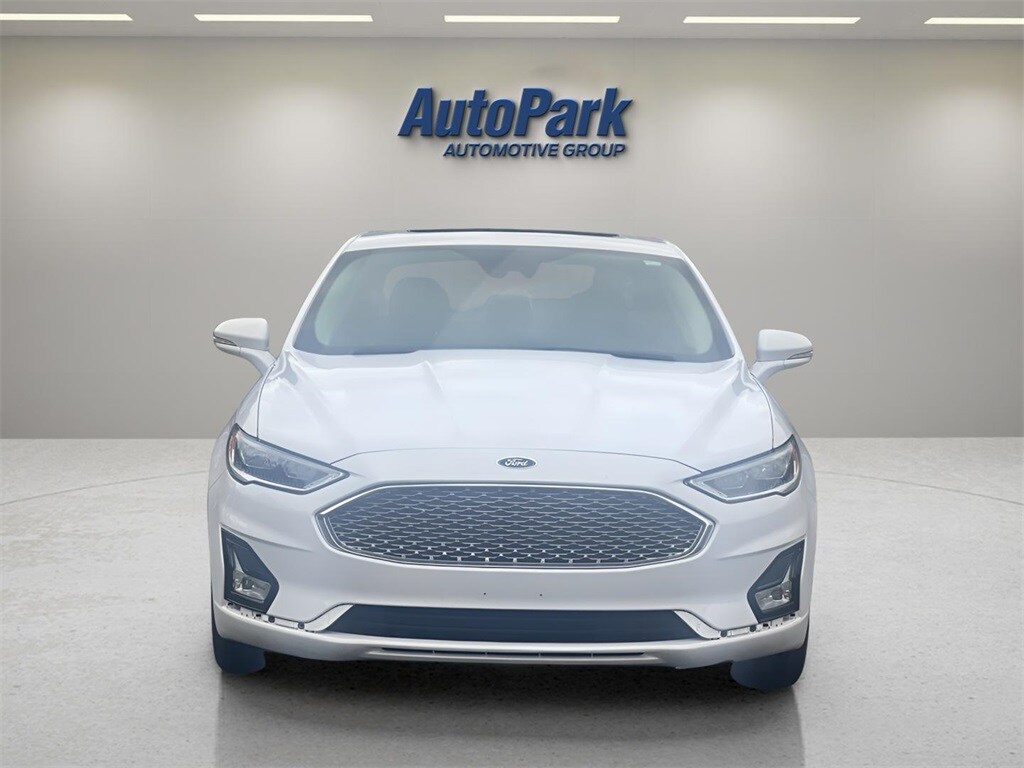 2020 Ford Fusion Hybrid Titanium photo 2