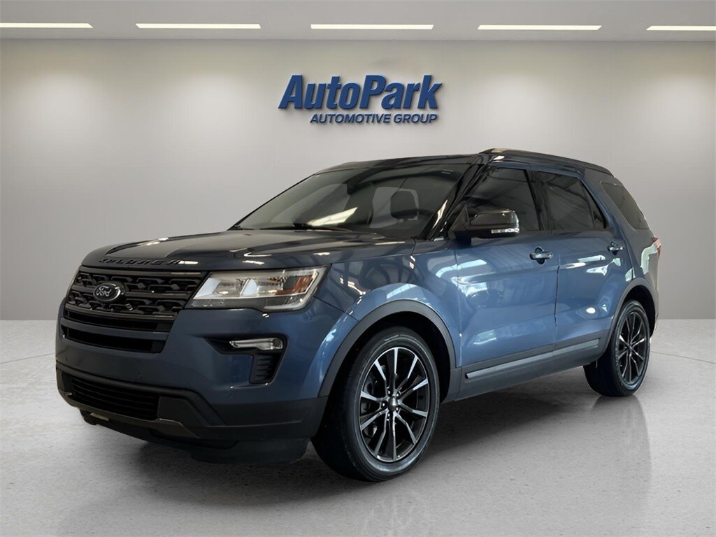 2018 Ford Explorer XLT photo 2
