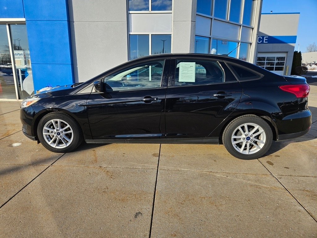 Used 2018 Ford Focus SE with VIN 1FADP3F25JL245745 for sale in Plymouth, IN