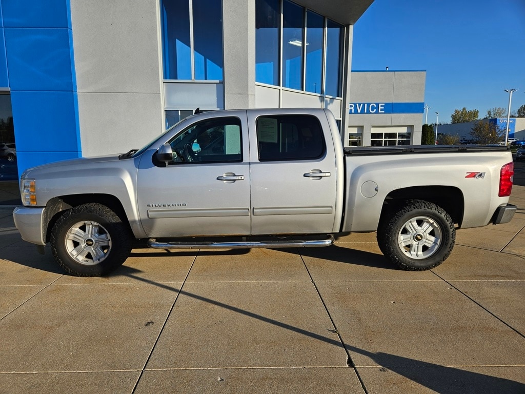 Used 2010 Chevrolet Silverado 1500 LT with VIN 3GCRKSE38AG273166 for sale in Plymouth, IN