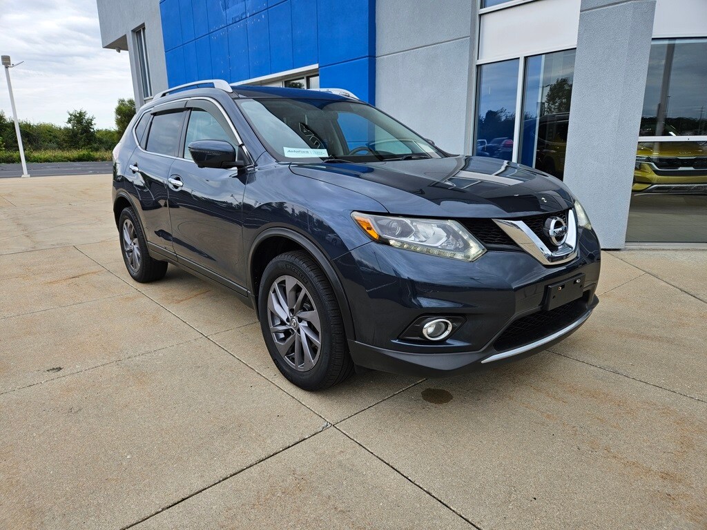 2016 Nissan Rogue SL photo 4