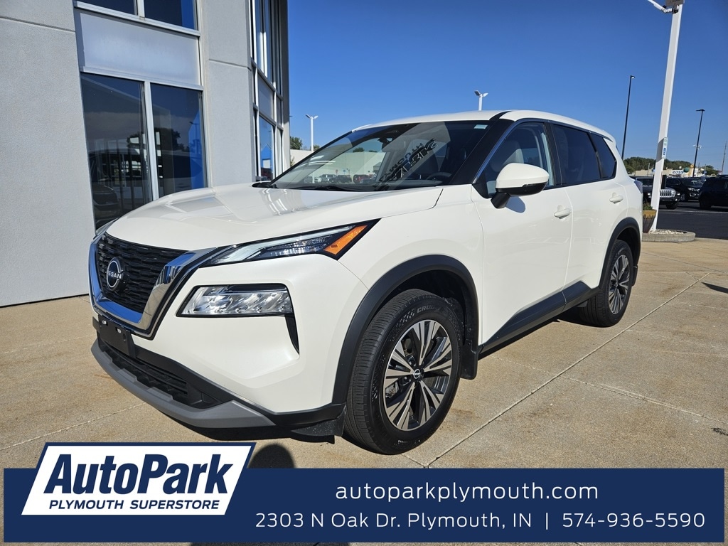 2023 Nissan Rogue SV's photo