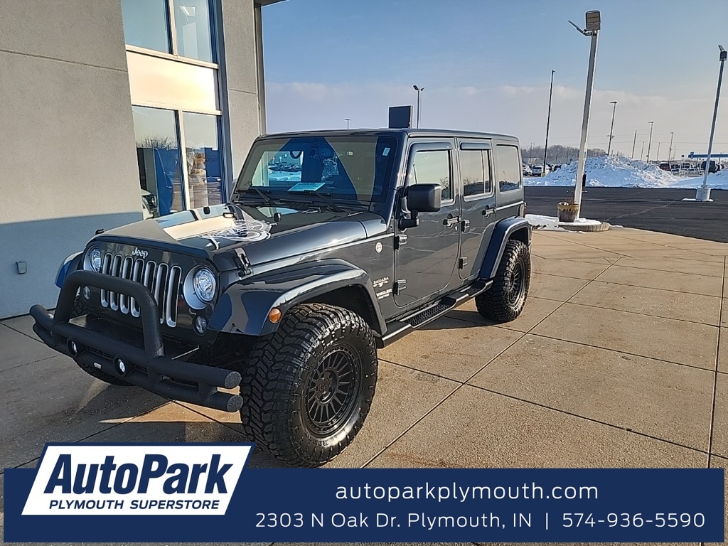 Used 2017 Jeep Wrangler JK Unlimited Sahara 4x4 SUV
