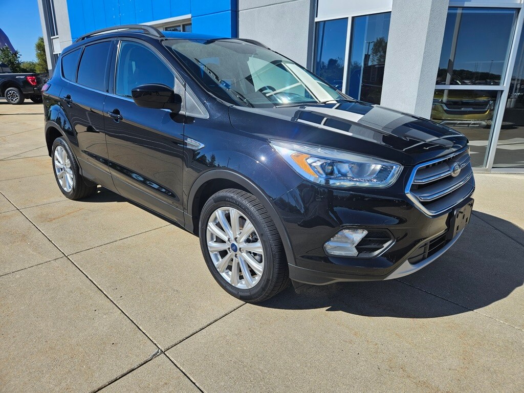 2019 Ford Escape SEL photo 4