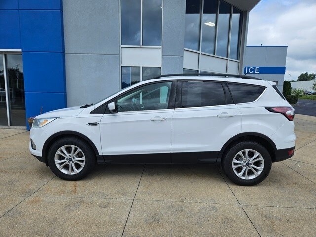 2017 Ford Escape SE photo 2