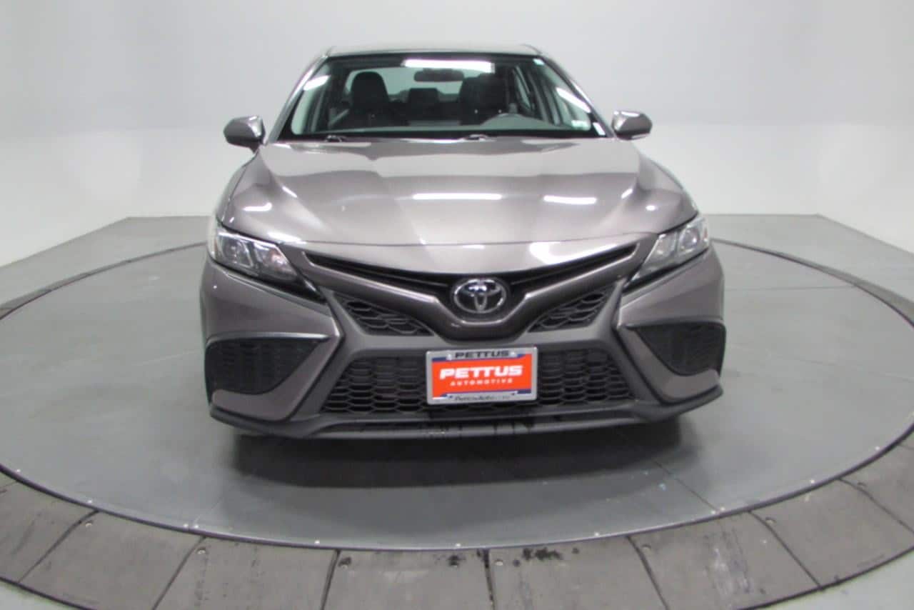 Used 2022 Toyota Camry SE with VIN 4T1G11AK3NU046984 for sale in De Soto, MO