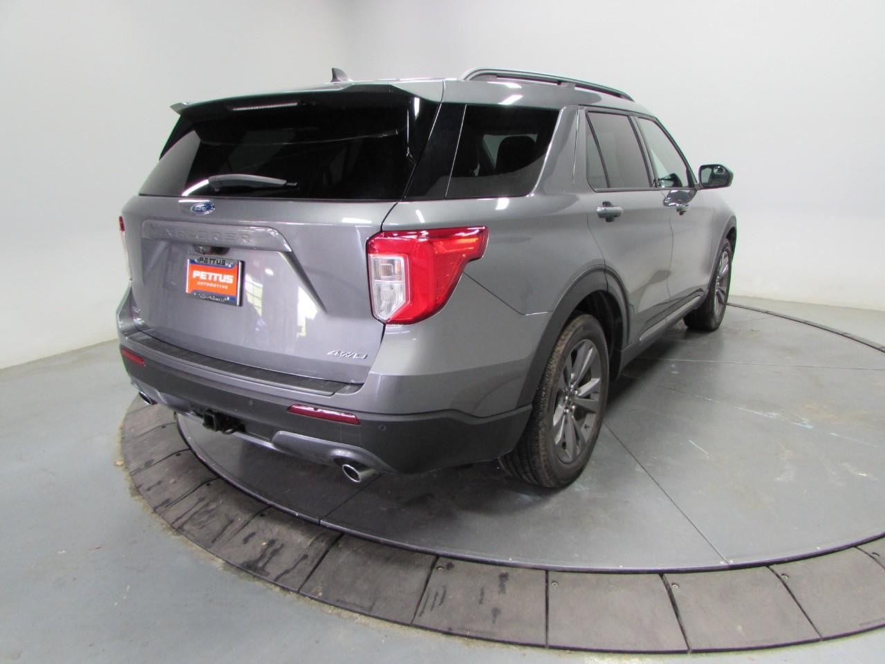 2021 Ford Explorer XLT - Photo 7